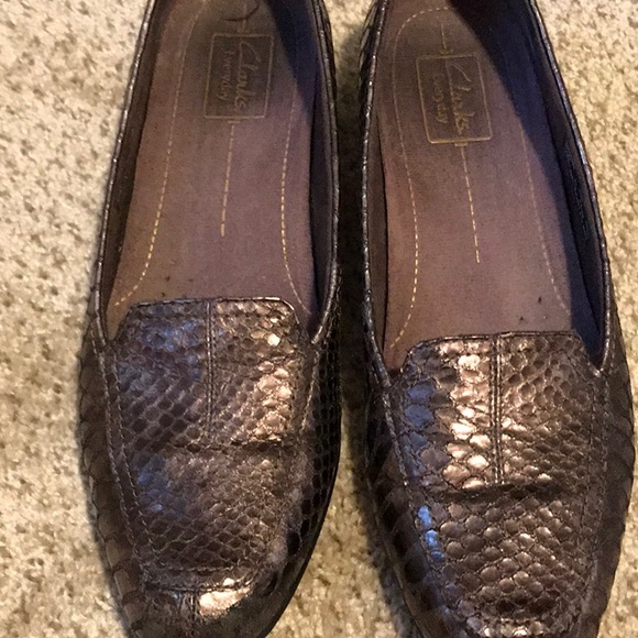Clarks Shoes - Women’s Clark Everyday bronze color shoes Clarks Shoes - Women’s Clark Everyday bronze color shoes